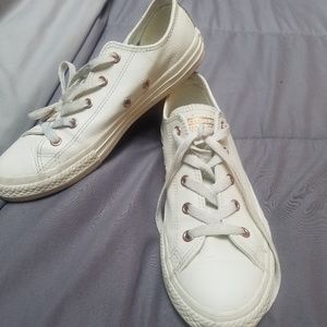 Girls leather Converse w/ rose gold